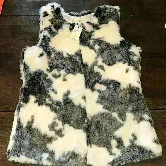 Anthropologie Entro Faux Fur Cow Print Vest size S BNWT - Picture 1 of 6